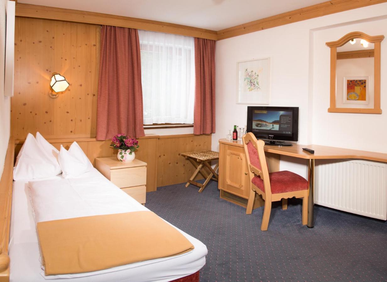 Hotel Karl Schranz Sankt Anton am Arlberg Esterno foto